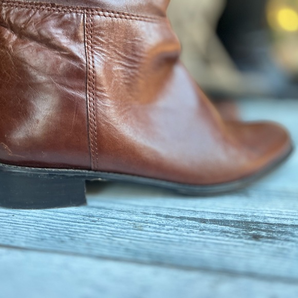 VANELI 8.5 BROWN ITALIAN LEATHER RIDING BOOTS STRETCHY KNEE SHORT BLOCK HEEL - Picture 7 of 16